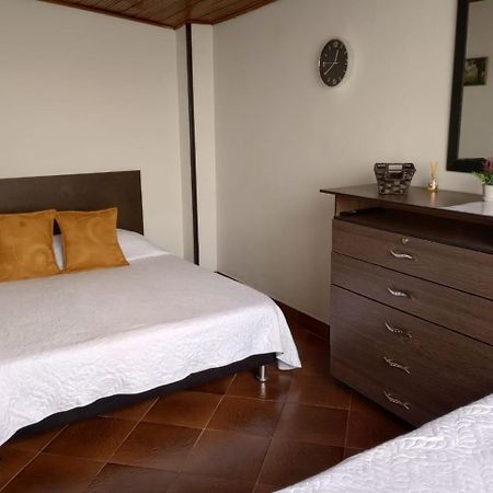 Habitaciones C&S ボゴタ エクステリア 写真
